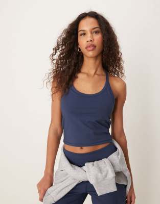 [ASOS] 4505 Icon soft touch yoga cami with inner bra and adjustable straps in midnight navy L Navy