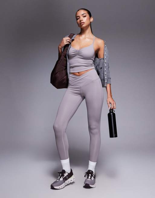 4505 Icon soft touch yoga set in mink