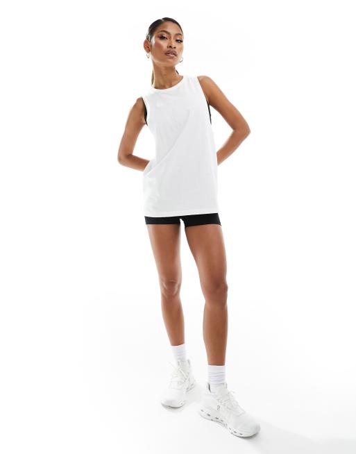 4505 – Icon – Sport-Trägertop aus Baumwolle in Weiß mit tiefen Armausschnitten , 4 von 4