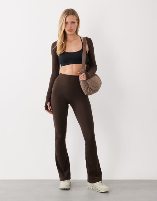 4505 - Icon Studio - Set morbido al tatto color cioccolato