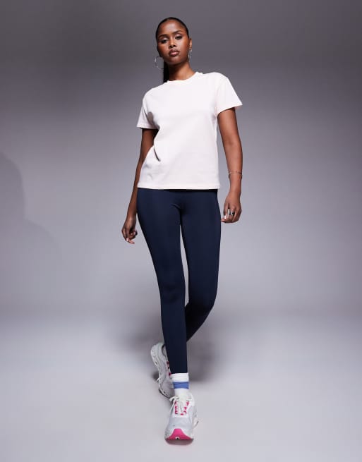 4505 - Icon - T-shirt squadrata rosa chiaro in cotone con finitura quick dry , 3 di 4