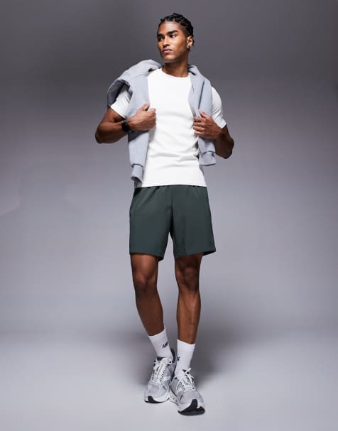 4505 – Icon – Trainingsshorts aus schnell trocknendem Material in Deep Khaki mit Reißverschluss-Taschen, 18 cm Schrittlänge - view 1