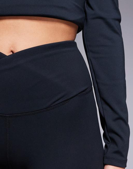 4505 – Icon – Weiche, ausgestellte Yoga-Leggings in Schwarz mit Wickelbund, 5 von 5