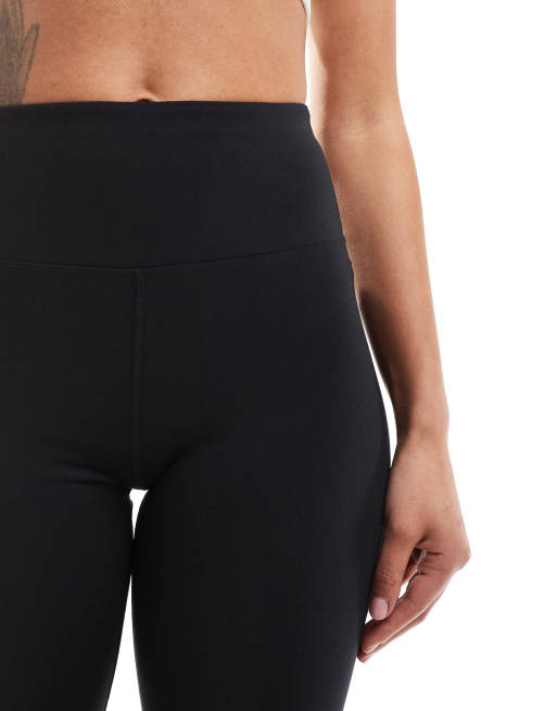 4505 – Icon – Weiche Leggings-Shorts in Schwarz, 20 cm Schrittlänge , 4 von 5
