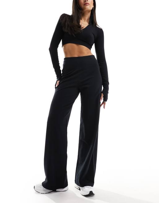 4505 – Icon – Weiche Tanzhose in Schwarz mit weitem Bein und hohem Bund, 3 von 5
