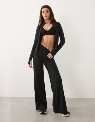 Icon - Weiche Tanzhose in Schwarz mit weitem Bein und hohem Bund Schwarz 38