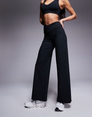 4505 - Icon - Weiche Tanzhose in Schwarz mit weitem Bein und Wickelbund