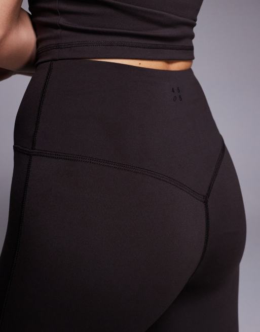 4505 – Icon – Weiche Yoga-Leggings in dunklem Schokobraun mit hohem Bund, 3 von 5