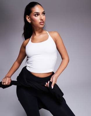 Thumbnail - 4505 - Icon - Weiches Yoga-Camisole in Weiß mit integriertem BH und verstellbaren Trägern