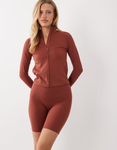 4505 - Icon - Zachte leggingshort van 20 cm met hoge taille in amber bruin - view 1