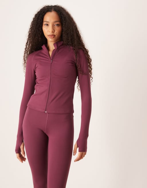 4505 - Icon - Zachte performance top met rits en lange mouwen in donkerrood