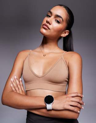 4505 - Intimate Active - Honningbeige sømløs sports-BH med let støtte - view 1