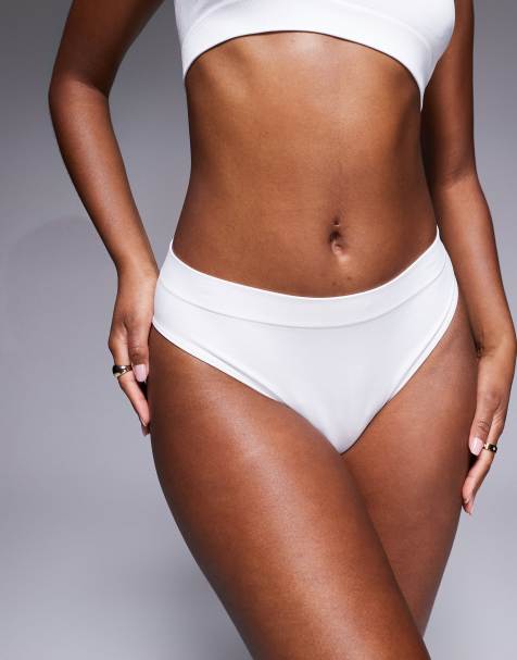 4505 – Intimate – Nahtloser Sport-Slip in Weiß mit mittelhohem Bund - view 1