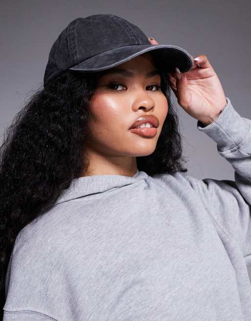 4505 – Kappe aus Baumwolle in verwaschenem Schwarz mit Grafik