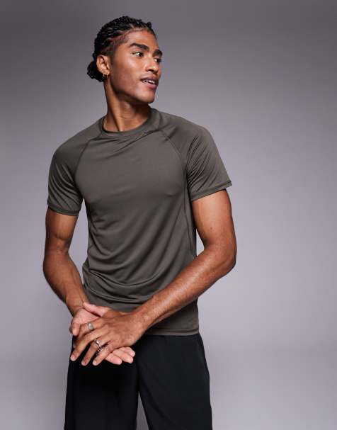 4505 – Körperbetontes Baselayer-T-Shirt aus schnell trocknendem Material in Khaki mit Ziernaht - view 1