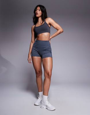 4505 - Laufshorts in Grau mit hohem Bund und Handytasche mit Reißverschluss, 8 cm Schrittlänge