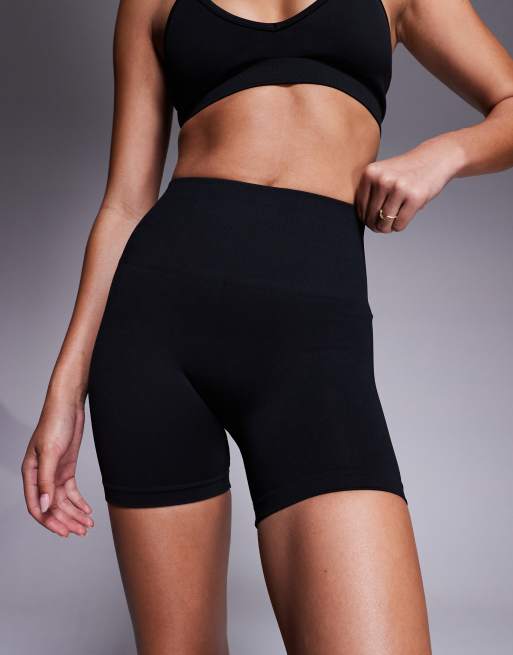 4505 - Leggings corti a vita alta senza cuciture neri da 13 cm , 3 di 5