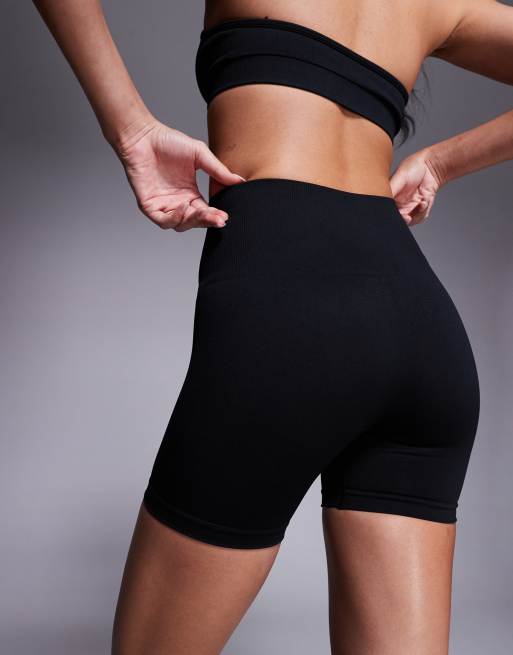 4505 - Leggings corti a vita alta senza cuciture neri da 13 cm , 4 di 5