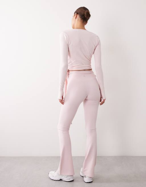 4505 Leggings mit weichem Griff, Kick-Flare und Bindebund in Ballet Pink, 4 von 5