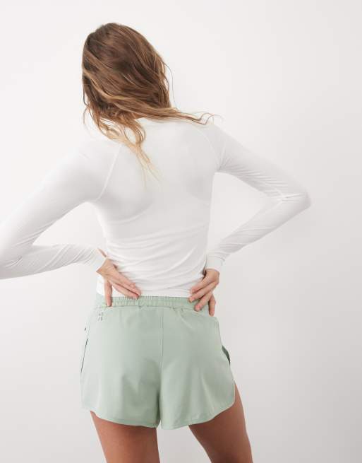 4505 lightweight seamless mesh slim fit running long sleeve in white, 4 of 4