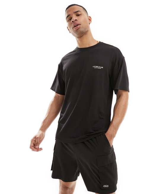 4505 – Lockeres Trainings-T-Shirt in Schwarz aus Netzstoff mit Grafik auf der Brust 