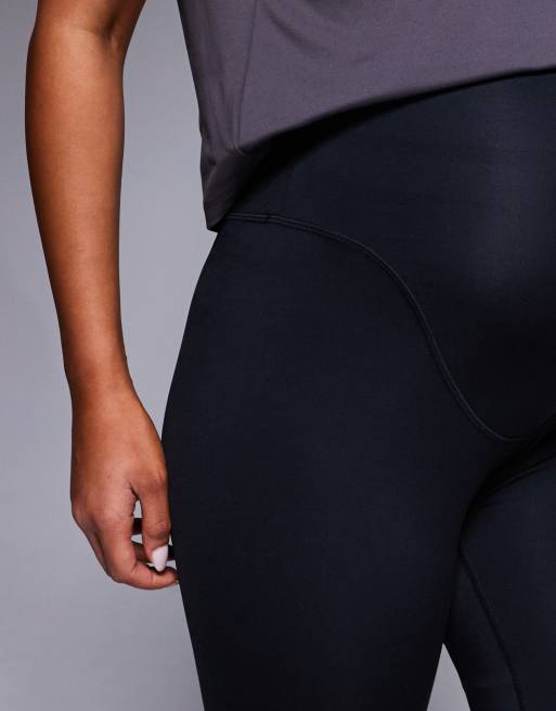 4505 Maternity Icon active bum sculpt high waist gym leggings with inner pocket in black, 3 of 5