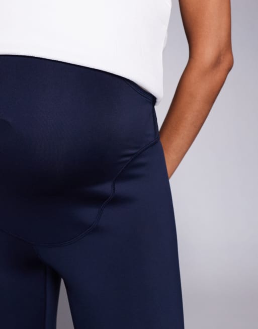 4505 Maternity Icon active bum sculpt high waist gym leggings with inner pocket in deep navy, 3 of 5