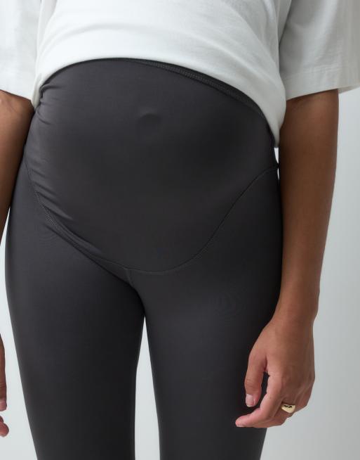 4505 Maternity Icon active högmidjade träningsleggings med innerficka i charcoal, 4 av 5