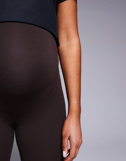 4505 Maternity Icon soft touch high waist slim kick yoga legging in chocolate, 3 of 5