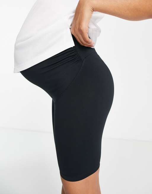 4505 Maternity – Leggingsshorts med skulpterande söm baktill ASOS