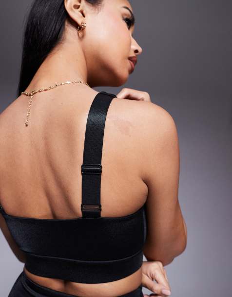 4505 medium support sports bra with adjustable straps in black high shine 