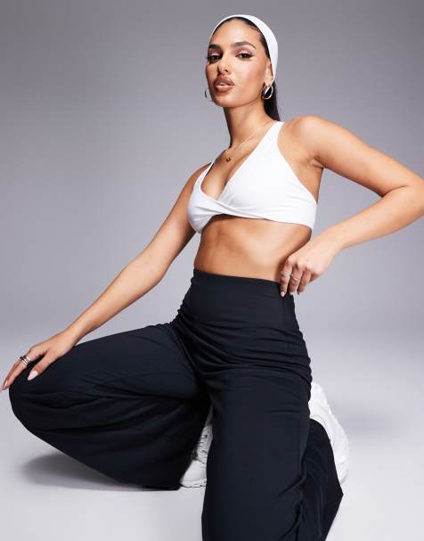 4505 soft touch light support twist front sports bra in white 
