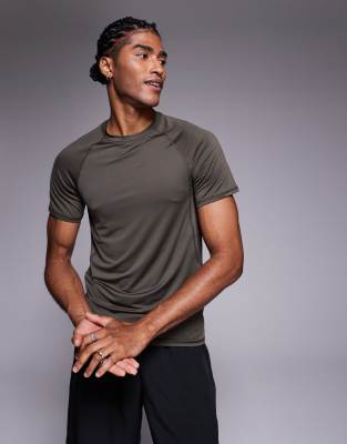 4505 muscle fit seam detail quick dry base layer in khaki-Green
