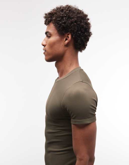4505 - Naadloos geribbeld muscle fit trainingsshirt in olijfgroen, 2 van 5