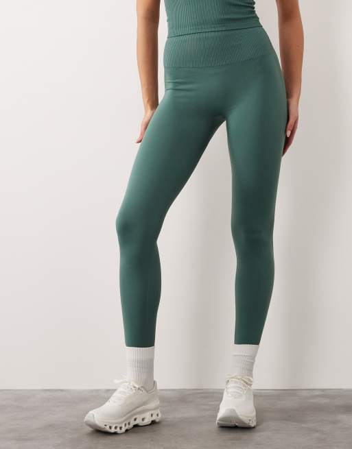 4505 – Nahtlose, figurformende Sport-Leggings in Salbeigrün mit hohem Bund, 2 von 5