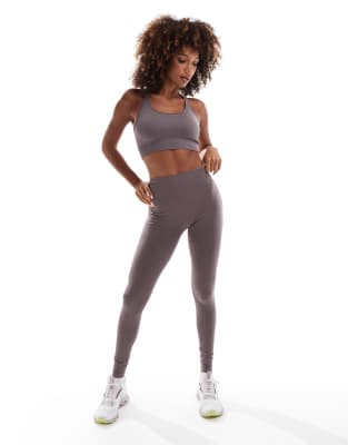 4505 - Nahtlose Sport-Leggings in Lila mit hohem Bund