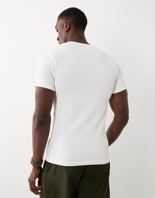 4505 – Nahtloses, körperbetontes Sport-T-Shirt in geripptem Weiß, 3 von 5