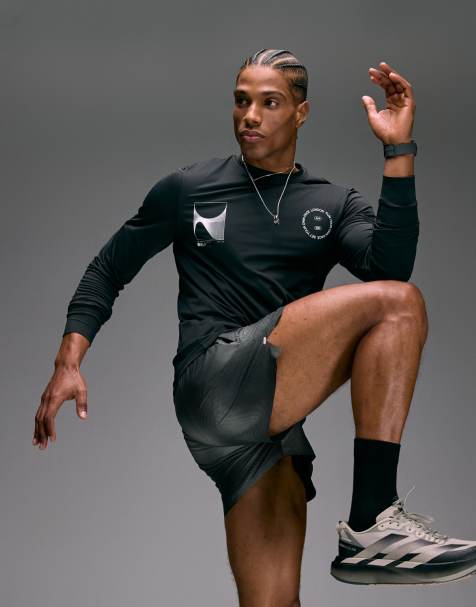 4505 nylon performance mesh quick dry long sleeve running t-shirt with print in black - view 1