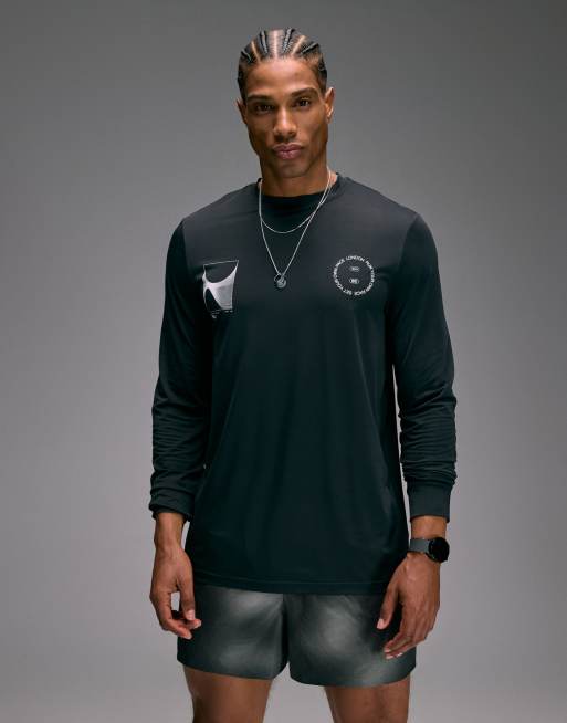 4505 nylon performance mesh quick dry long sleeve running t-shirt with print in black , 2 of 5