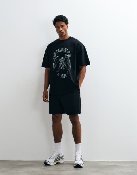 4505 - Oversized T-shirt van zwaar katoen met print op de borst in zwart met wassing - view 1