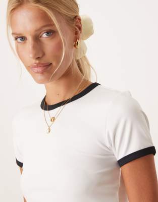 4505 Performance Baby T-shirt With Contrast Piping