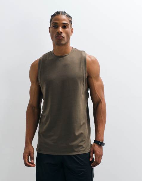 4505 performance jersey hemdje met verlaagd armsgat en sneldrogende stof in olijfgroen - view 1