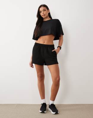 4505 Performance Jersey Ultra Cropped Quick Dry T-shirt In Black