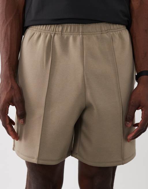 4505 - Performance - Pantalones cortos de chándal beis grisáceo con detalle de jaretas, 5 de 5