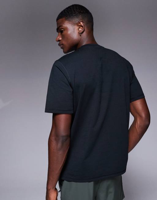 4505 performance quick dry straight fit training T-shirt in black, 4 of 4