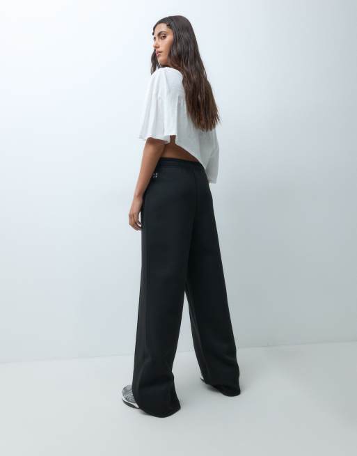 4505 performance wide leg joggers with pintuck detail in black, 4 of 5