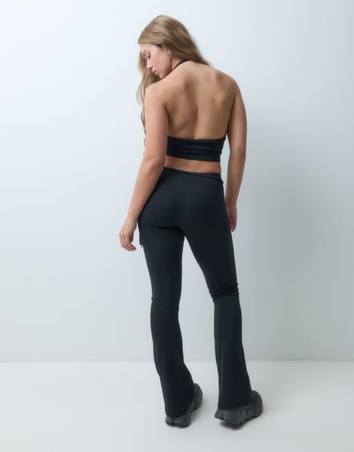 4505 Petite bløde kick flare-yoga-leggings med bindebånd i taljen, sort, 5 af 5