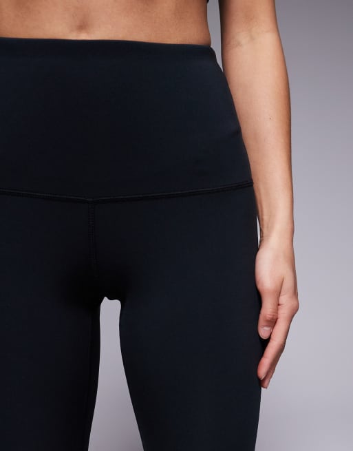 4505 Petite - Icon Active - Sorte træningsleggings med høj talje, inderlomme og formende effekt bagpå, 3 af 5