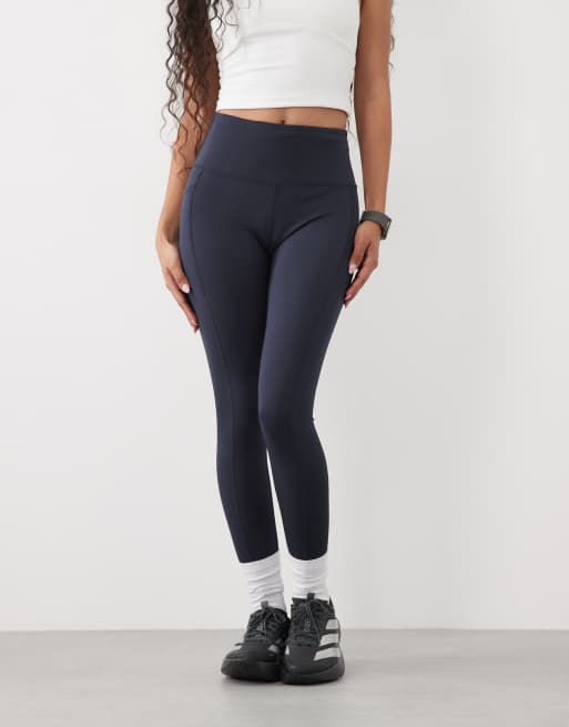 4505 Petite Icon active tie waist run legging with phone pocket in navy, 2 of 5