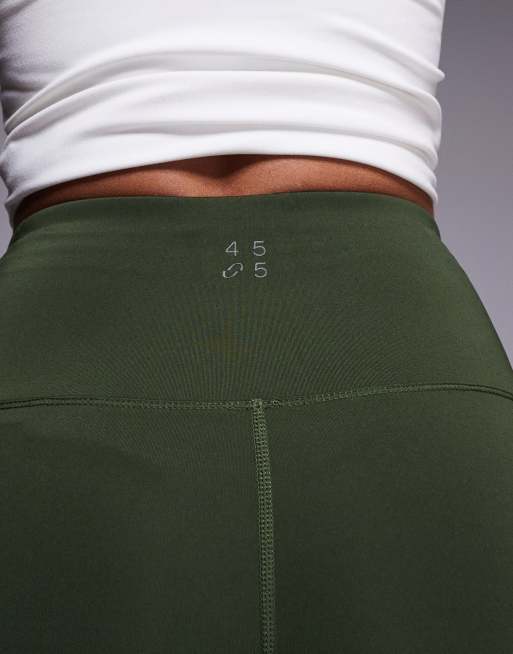 4505 – Petite – Icon – Lauf-Leggings in Khaki mit Handytasche und Taillenschnürung, 5 von 5